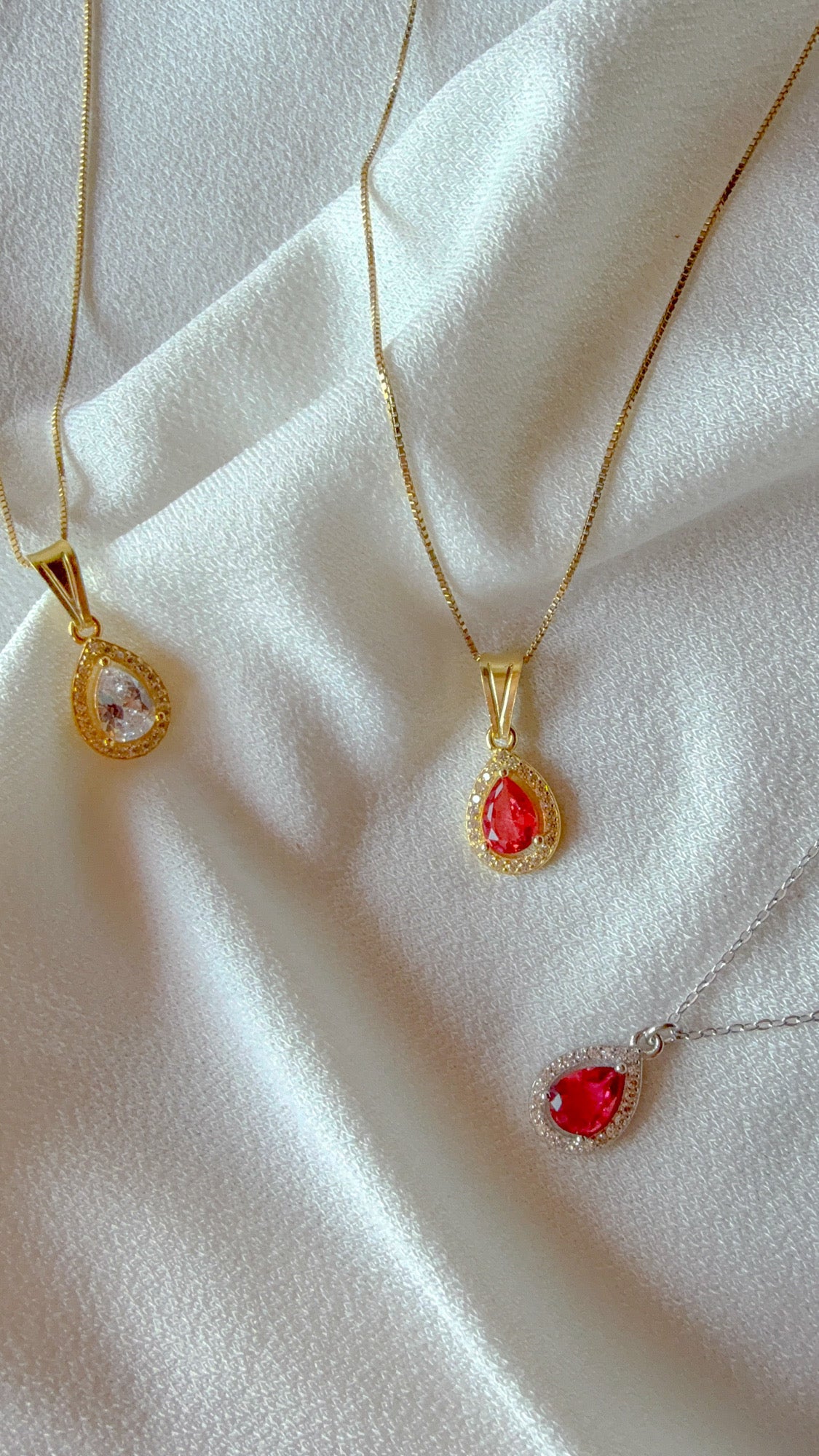 PARURE PETALI DI GOCCE