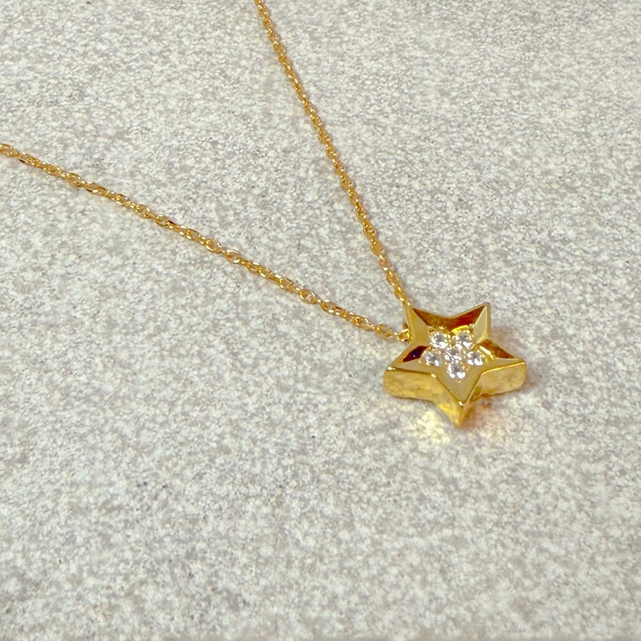COLLANA STELLA CON ZIRCONI CENTRALI