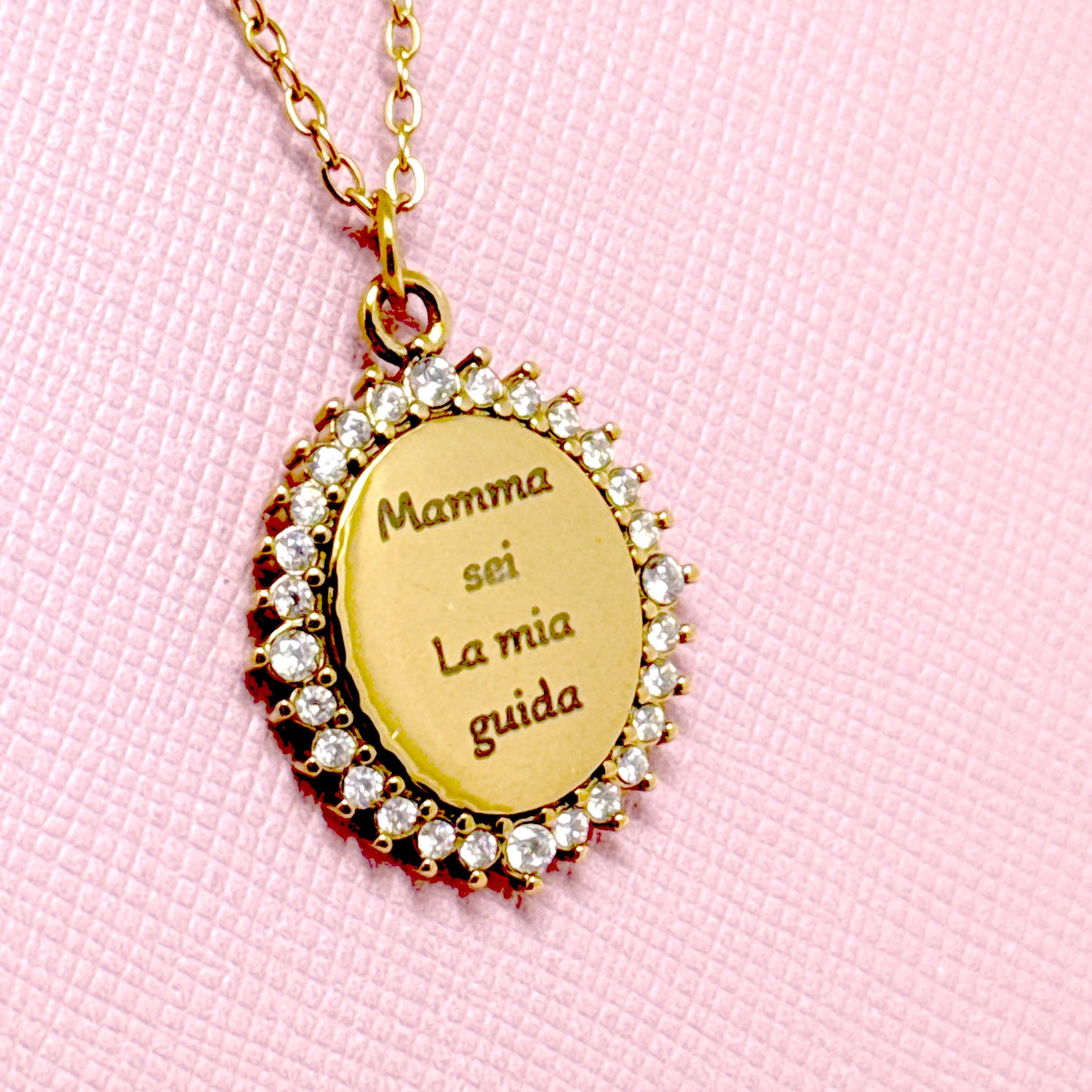 COLLANA CON PENDOLO OVALE PERSONALIZZABILE