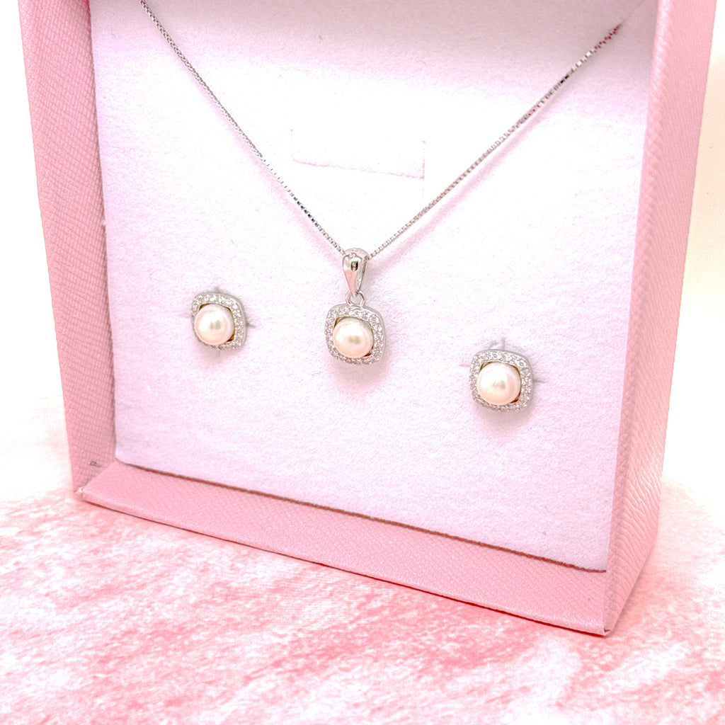 PARURE PERLA CON INCASTRO QUADRO