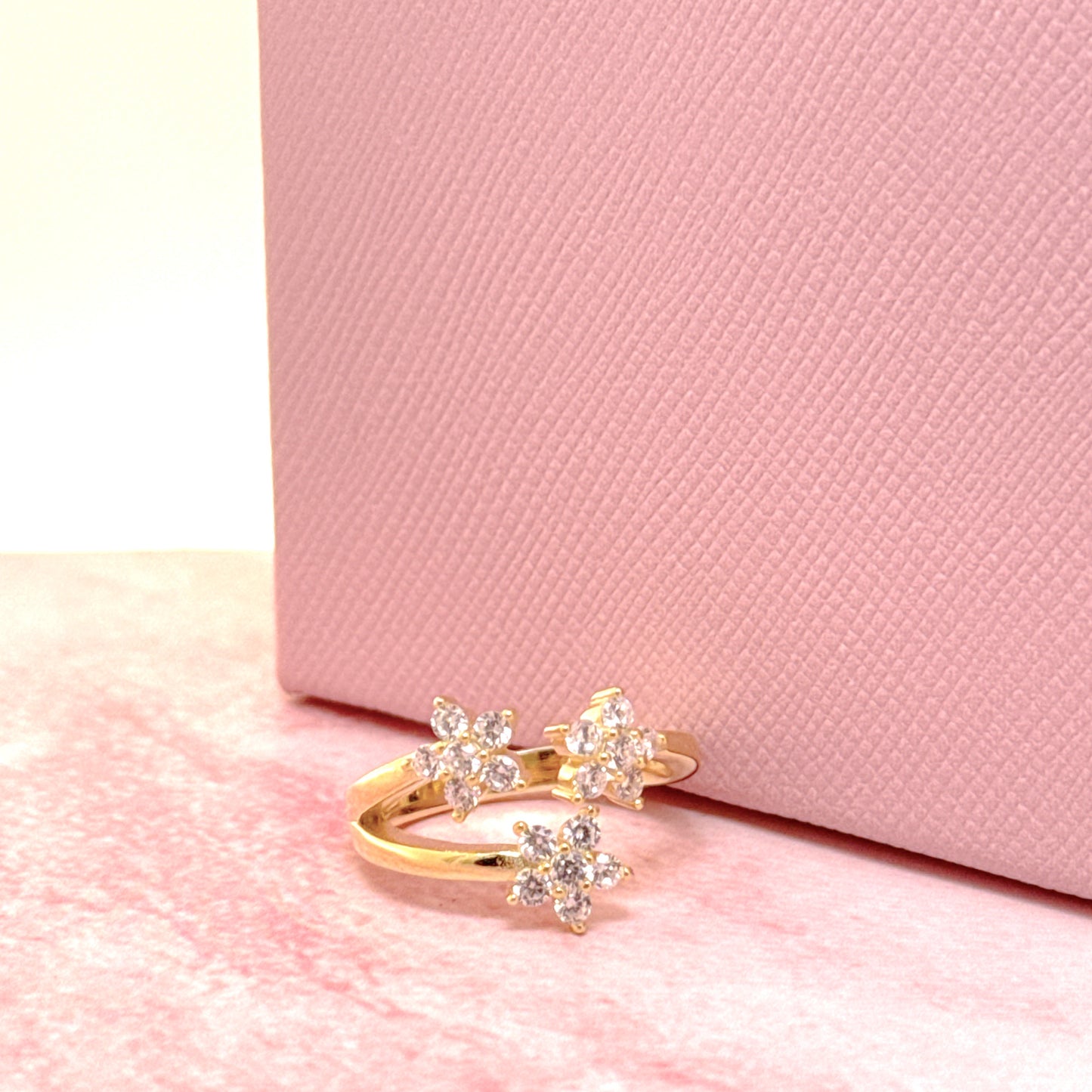 ANELLO CONTRARIE’ FIORI