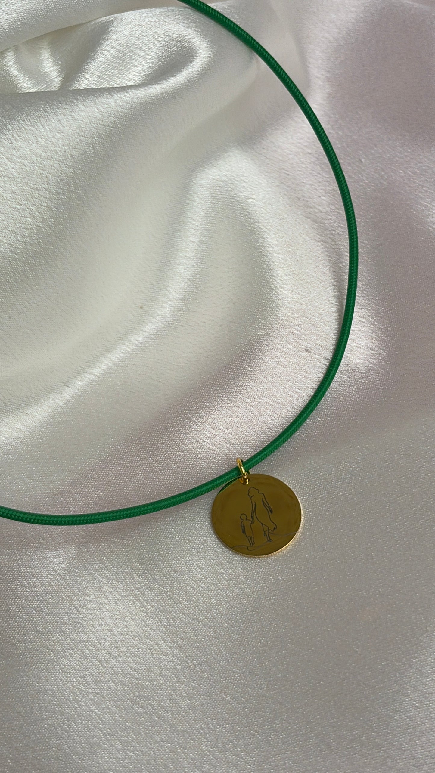 COLLANE MAGNETICHE CON CIONDOLO PERSONALIZZATO