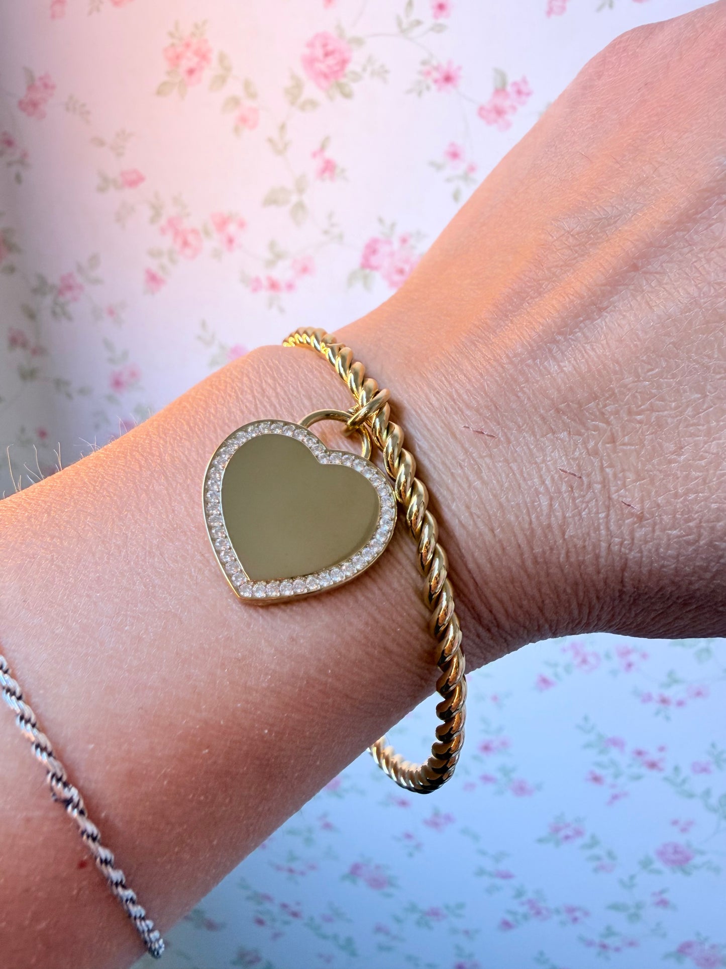 Bracciale  Rigido a Torchion con Cuore Pavé