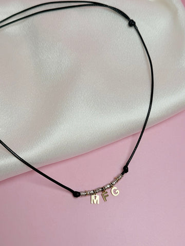 COLLANA IN CORDA COLORATA E PEPITE