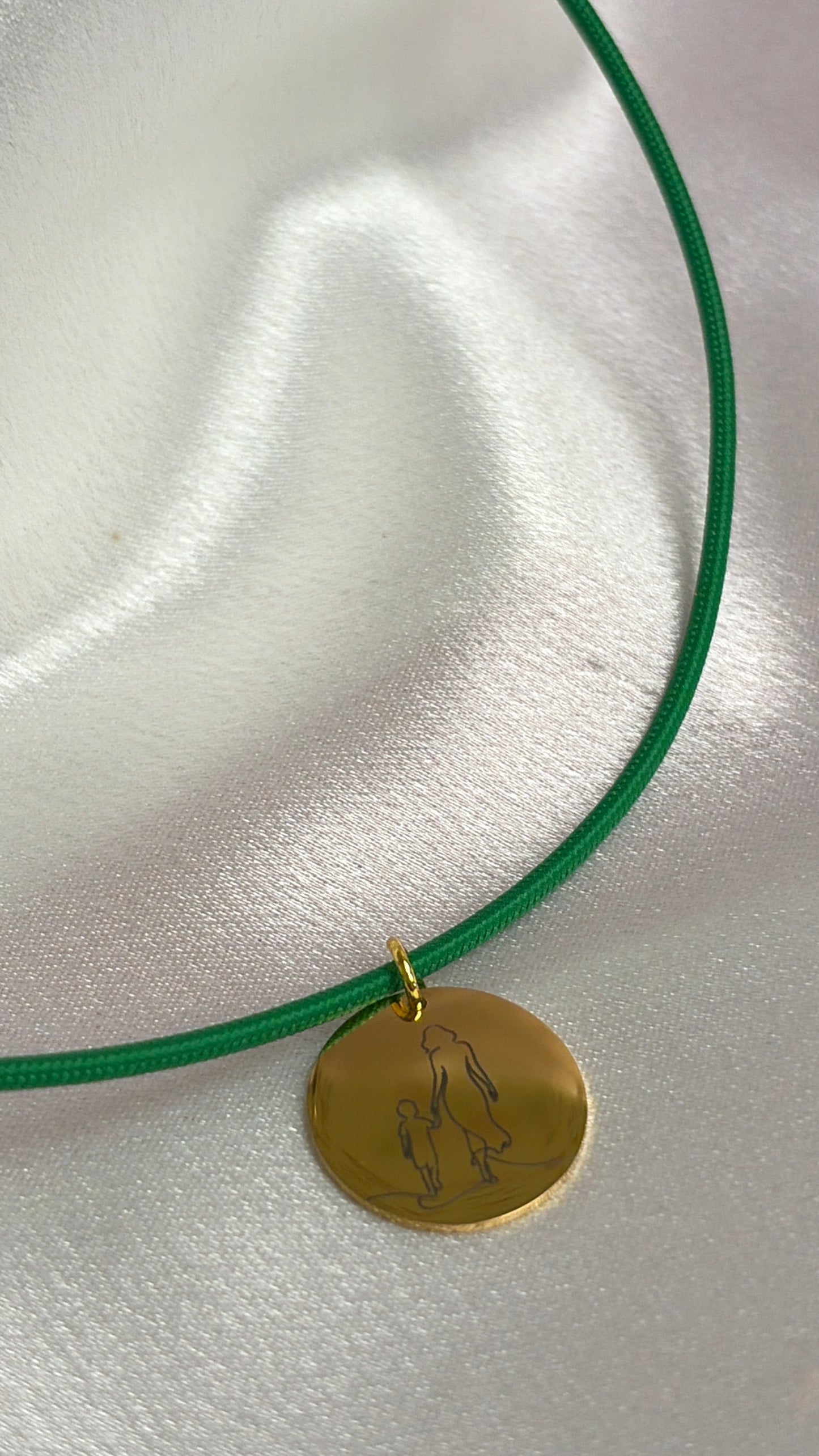COLLANE MAGNETICHE CON CIONDOLO PERSONALIZZATO