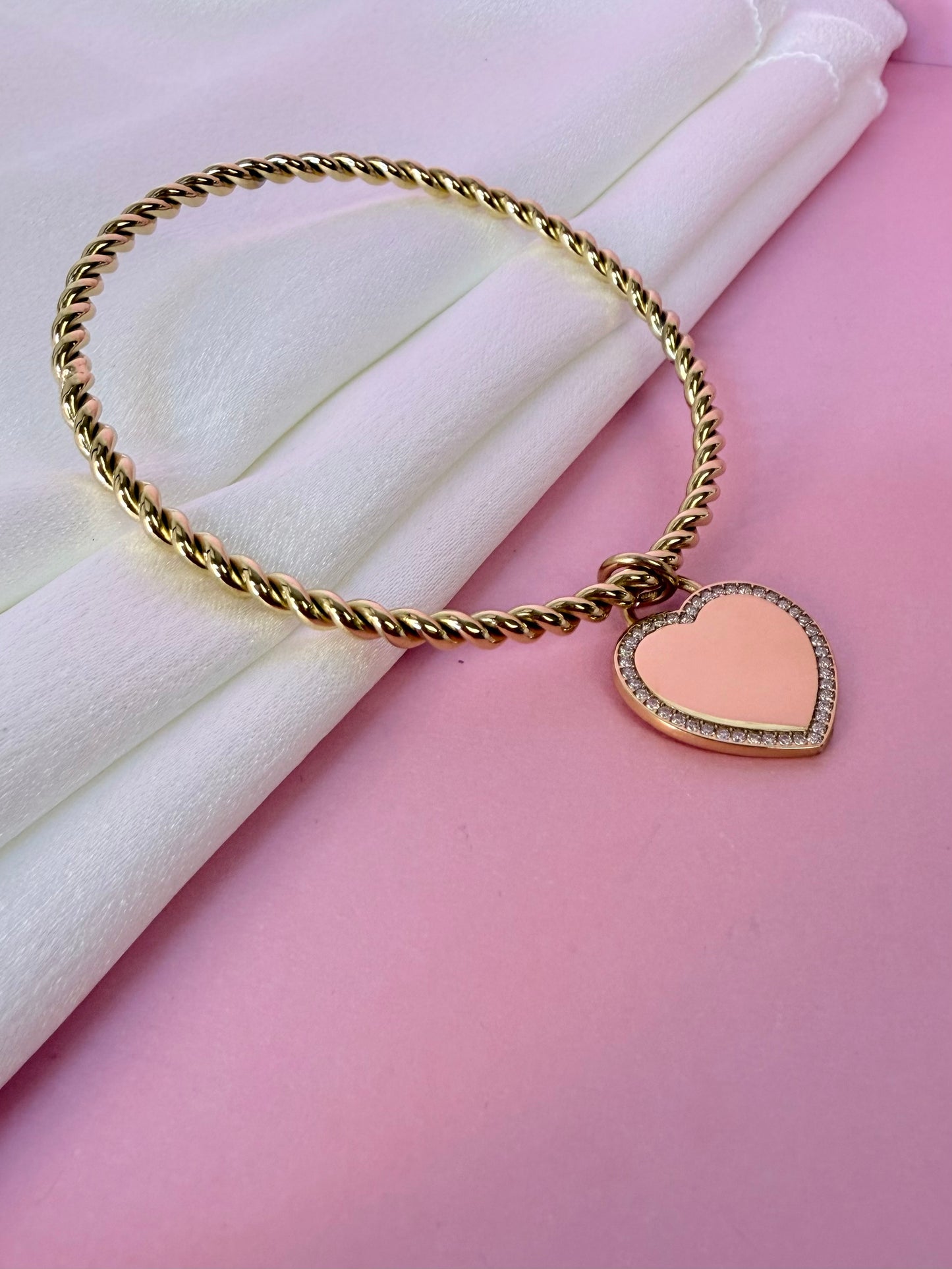 Bracciale  Rigido a Torchion con Cuore Pavé