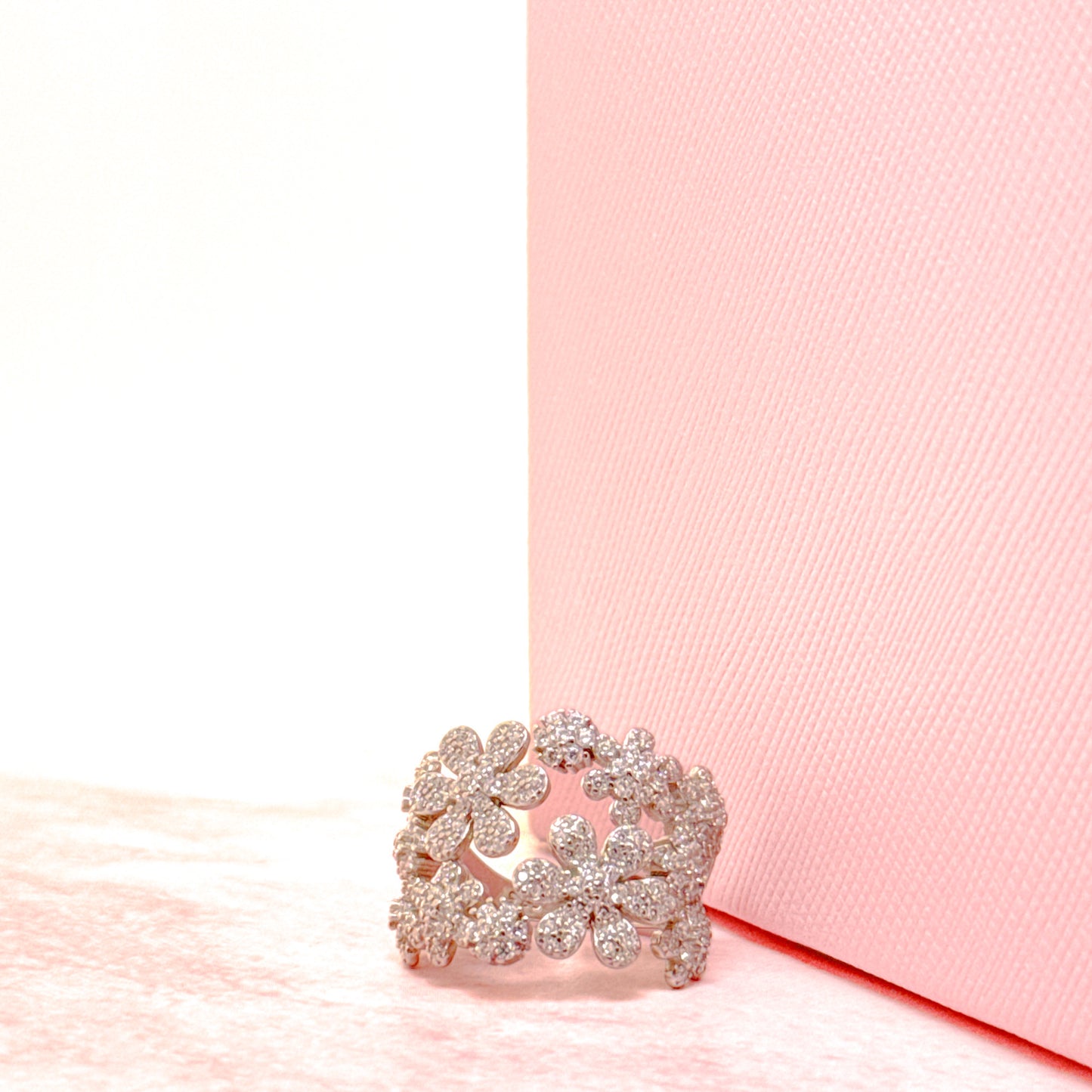 ANELLO INCROCIO DI FIORI